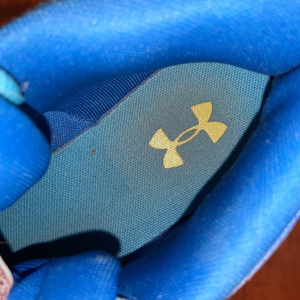 Under Armour Jet size 6 VEGAN blue yellow mid basketball sneakers shoes